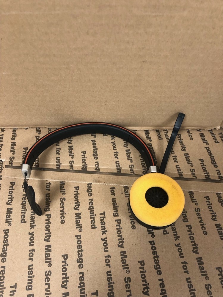 JABRA EVOLVE E65 MODEL DIV010 CHARGING BASE W/ HSC018W HEADSET