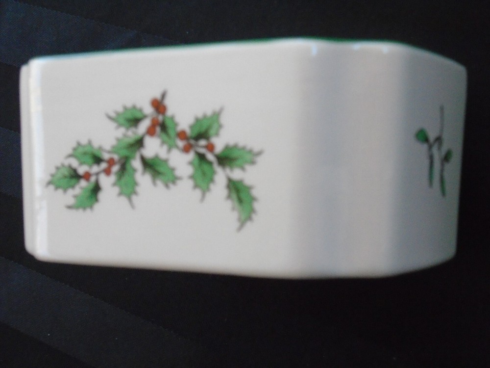 C-384 Spode Christmas Tree Candy Nut Trinket Dish