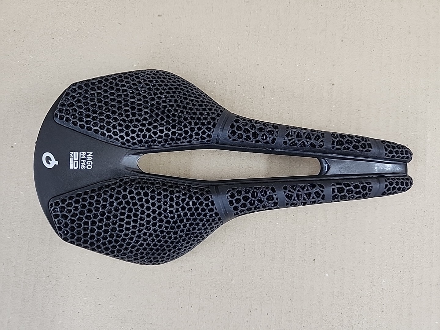 Prologo NAGO R4 PAS 3DMSS Saddle