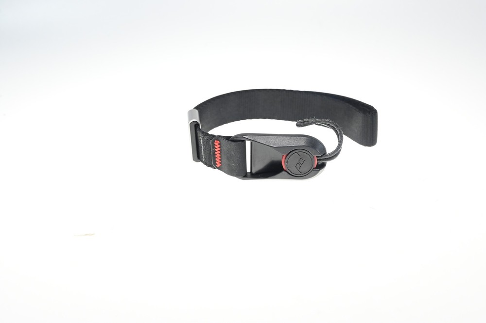 Peak Design Wrist Cuff Strap Black Red #G314