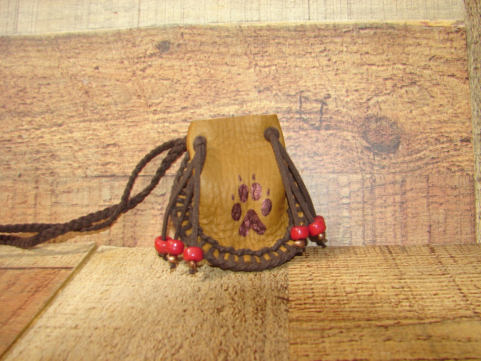 Native American Deerskin Medicine Bag, Wolf Paw Graphs Talisman, Drawstring, 3"