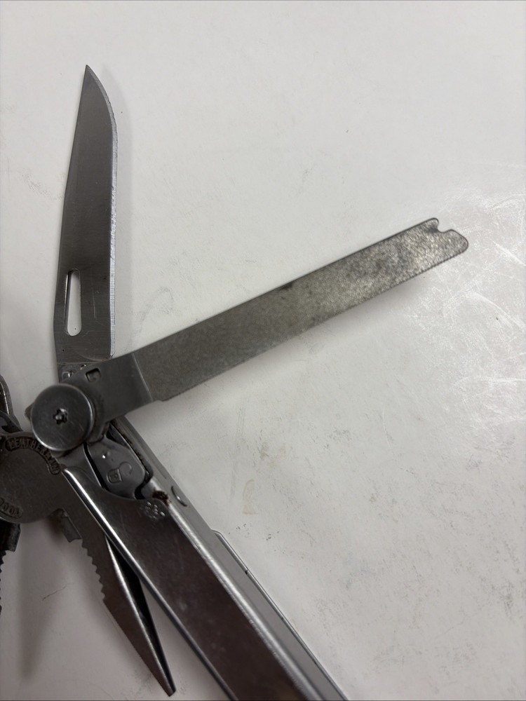 LEATHERMAN WAVE MULTITOOL Used with some light wear