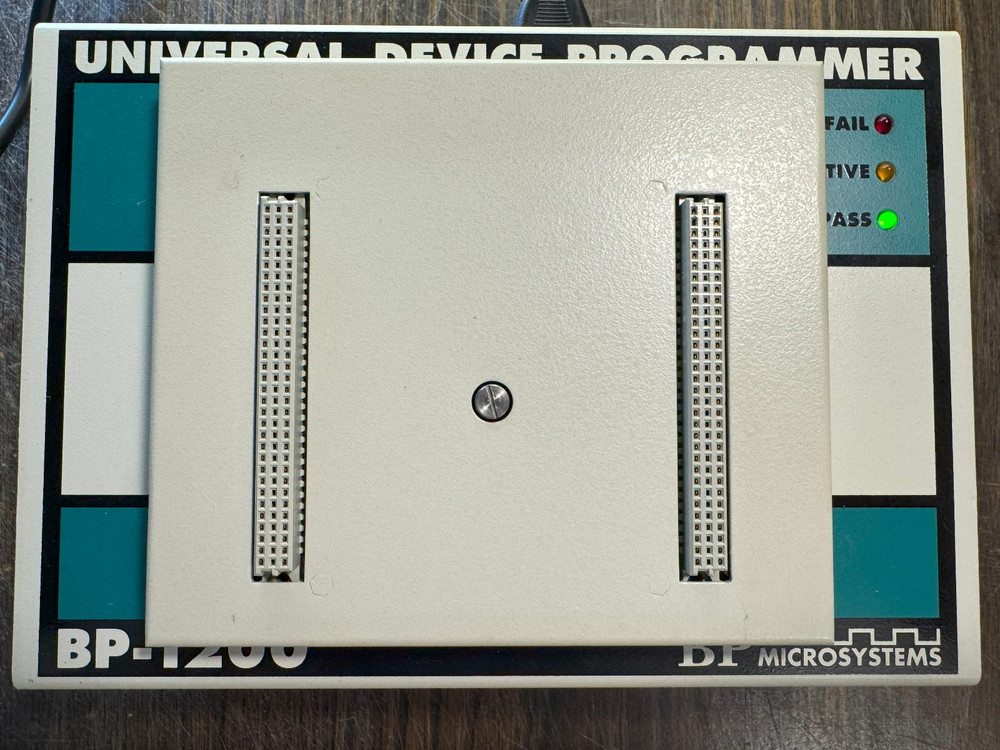 BP BPM Microsystems BP-1200 / 144 EPROM and Device Programmer