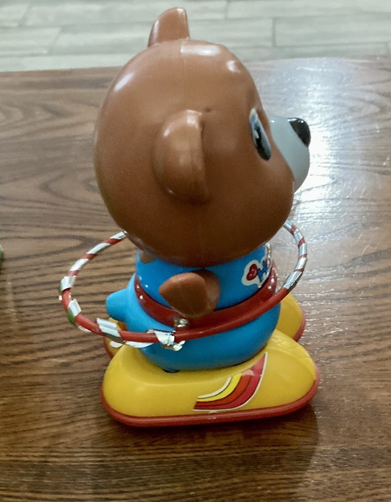 Hula Hula Animals Battery Operated Bear With Box