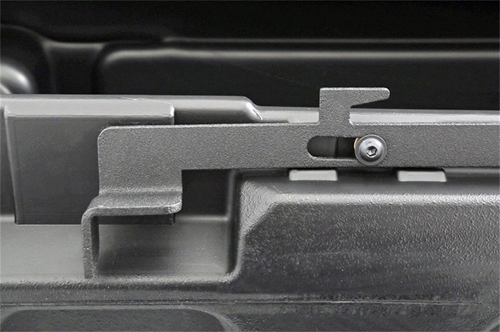 Dee Zee DZ6170P Specialty Series Poly Crossover Tool Box
