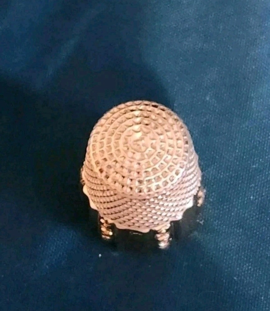 Vintage SCROLL PANEL BAND THIMBLE - KETCHAM & McDOUGALL (SIZE 7)Sterling Silver