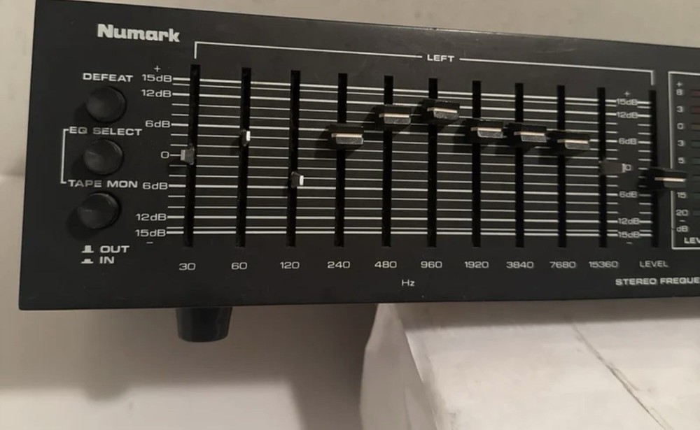 Numark Analog Stereo Frequency Equalizer Black Home Audio Equipment