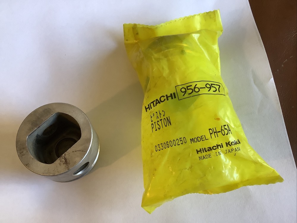 Hitachi Piston Part #956-957