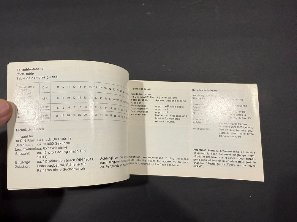 Metz Mecablitz 180 Camera Flash Operating Instructions