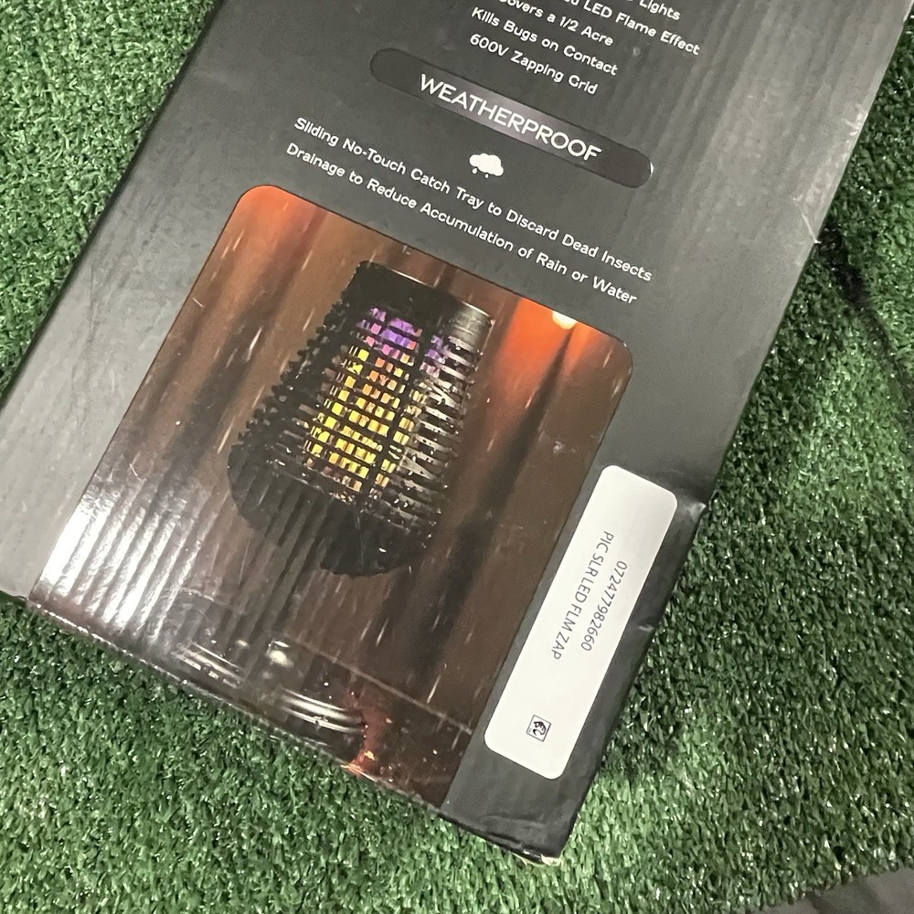 Insect Killer Torch, Solar Power Bug Zapper With Led Flame Effect New