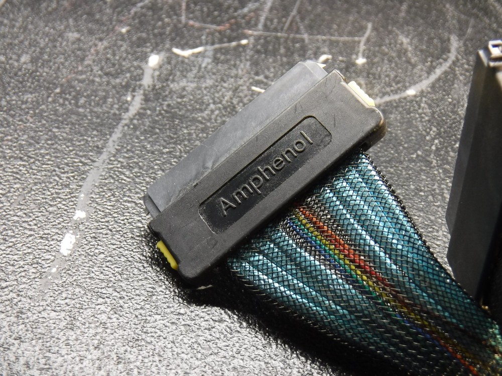 Amphenol 729-4411262 Cable