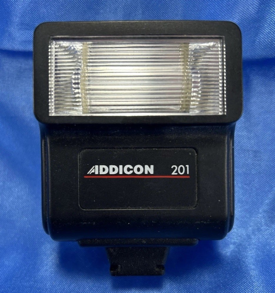 ADDICON ELECTRONIC CAMERA FLASH 201 AUTOMATIC TESTED WORKS PROPERLY