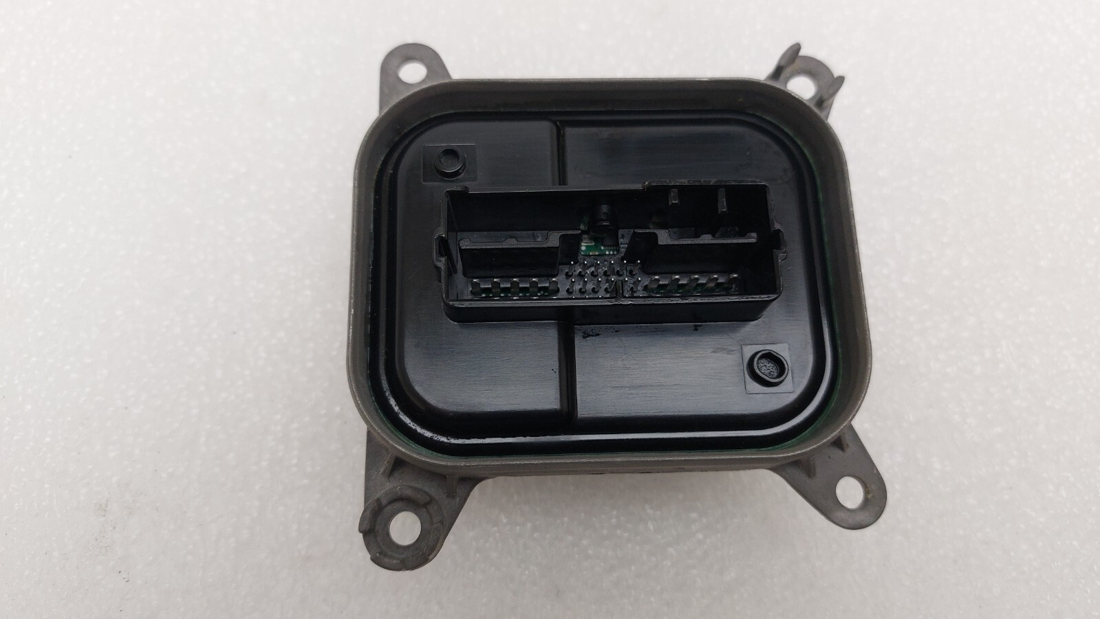 2018-2023 Tesla Model 3 LED Headlight Ballast Control Module P1532925-09-E OEM