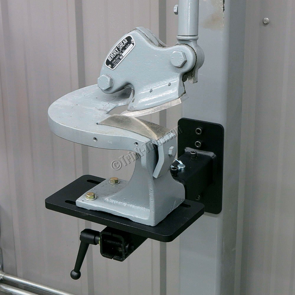 Swiveling Universal Mounting Plate with Wall/Vertical Receiver Mount