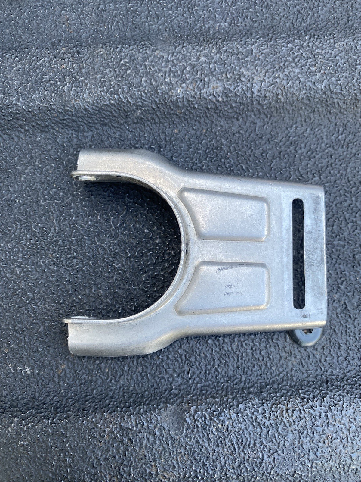 Scott SCBA Cylinder Valve Assembly 4500PSI Hanger Bracket Clip