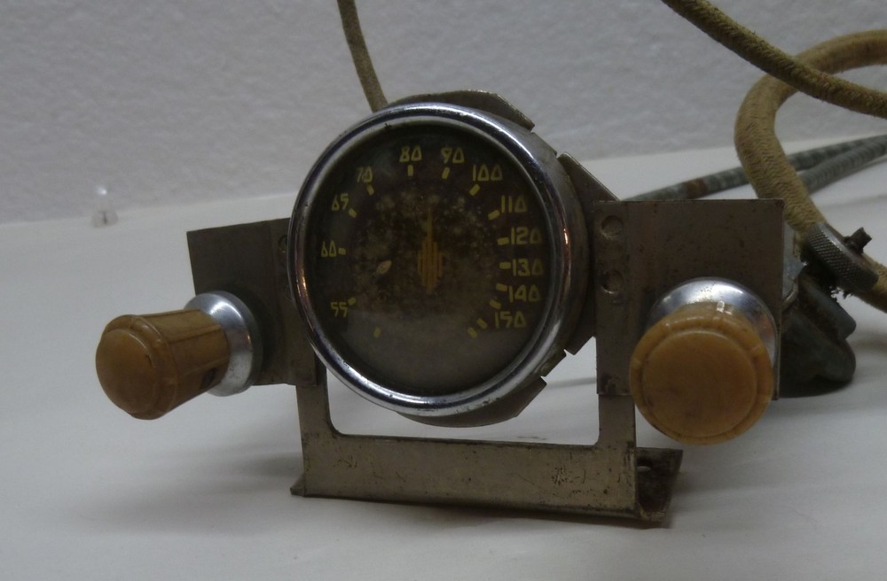 Weston/Bendix Electro-Mechanical Tachometer/Frequency Meter - Aviation - Tester