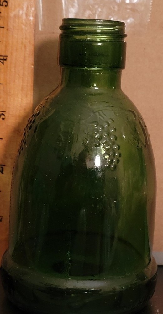 Vintage Wine World 1976 Empty Sampling Bottle, No Cork
