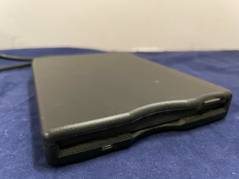 EXTERNAL FLOPPY DISK- SmartDisk FDUSB-B2 DT53FUE