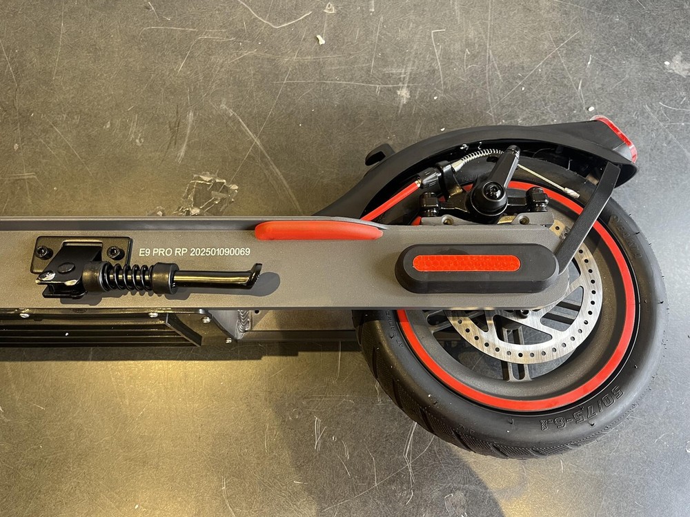 ENERGY SOLUTIONS POMPA E9 PRO RP ELECTRIC SCOOTER
