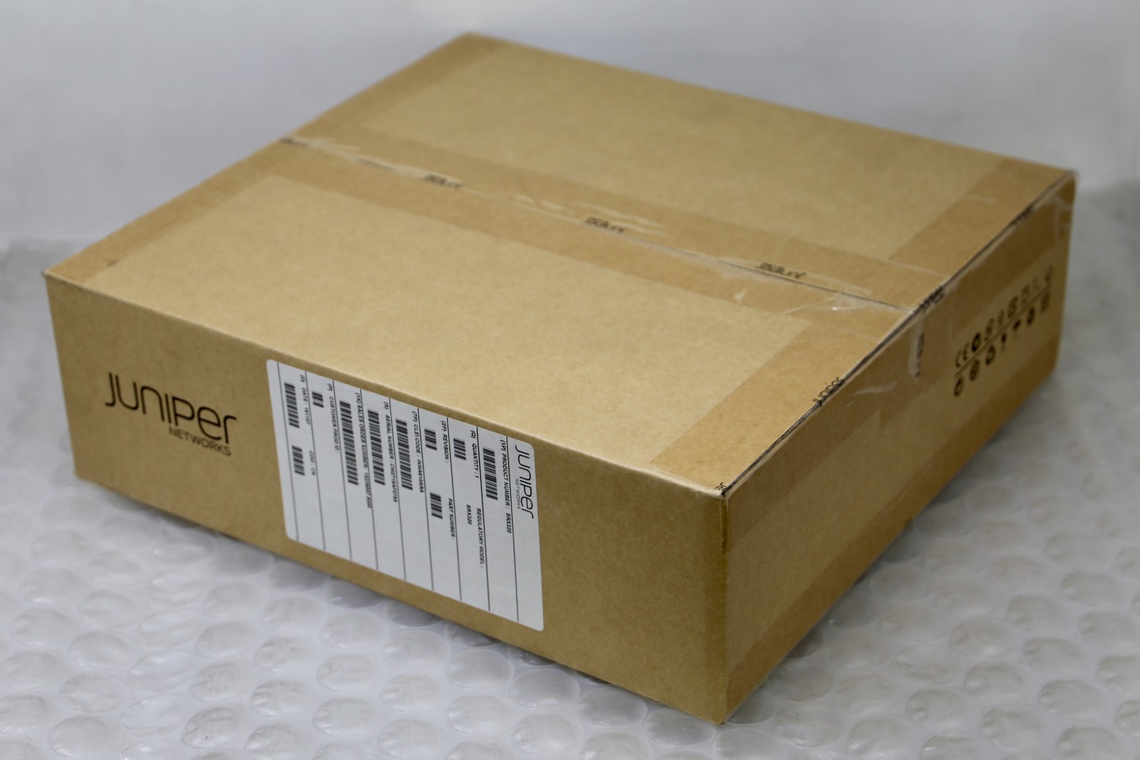 *NEW* JUNIPER SRX320-SYS-JB-P - Services Gateway / Security Appliance Router