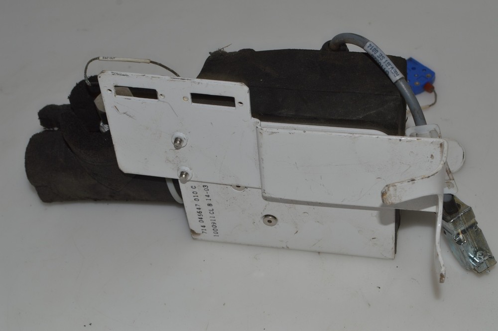 *TC* PROTEUS INDUSTRIES FLOW SWITCH 771-001032-013 (RFG84)