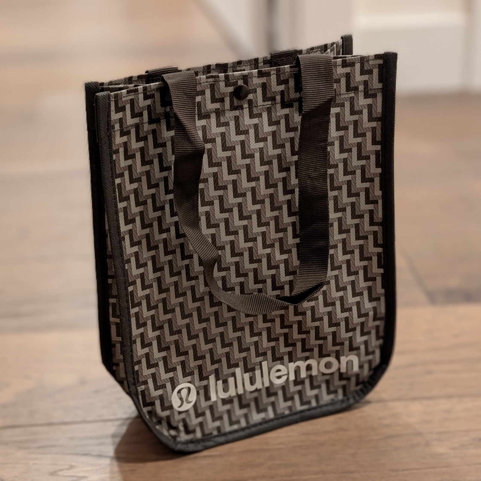 Lululemon Small Reusable Shopping Tote Lunch Bag Goyardine 🤎 Brown Black *NEW!*