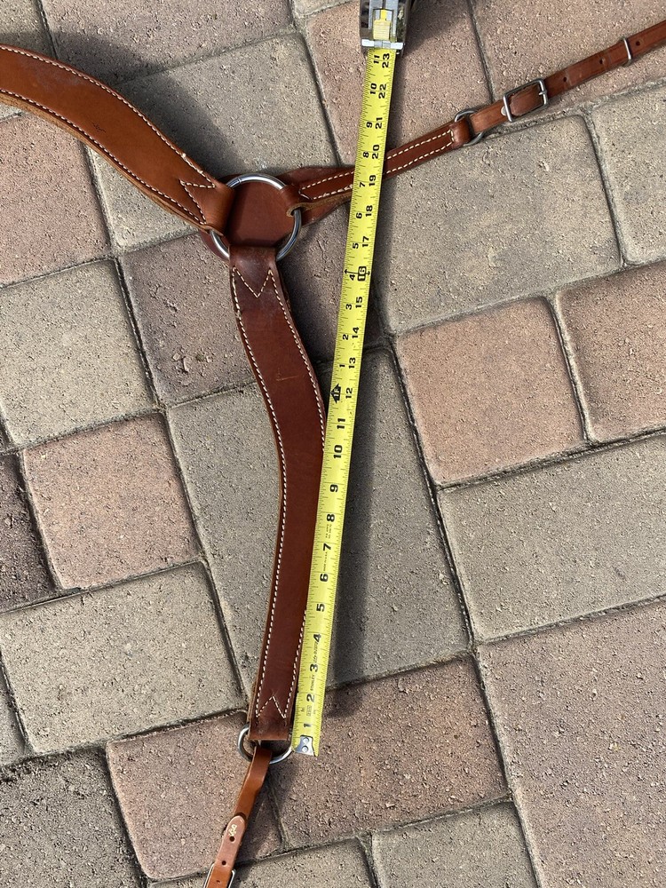 Light Tan breast collar