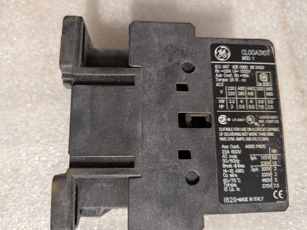 GE Contactor CLOOA310TJ