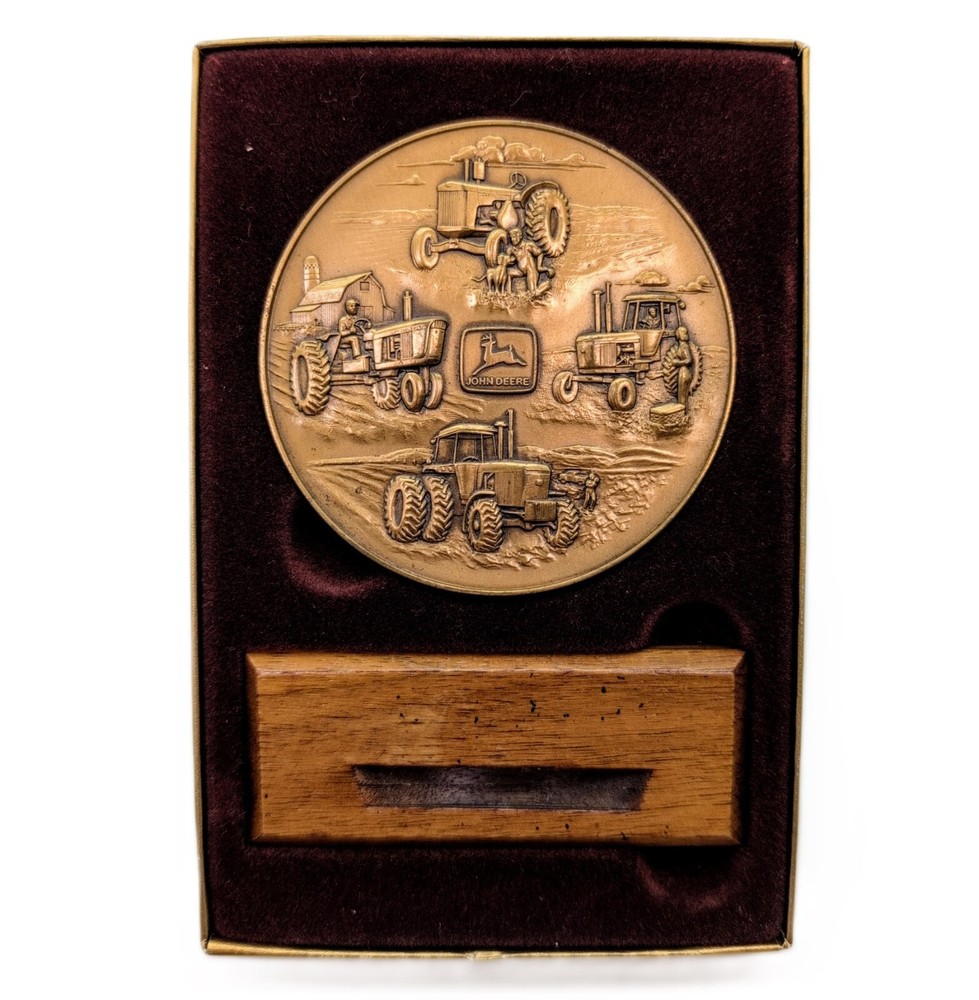 John Deere 1983 Calendar Medallion