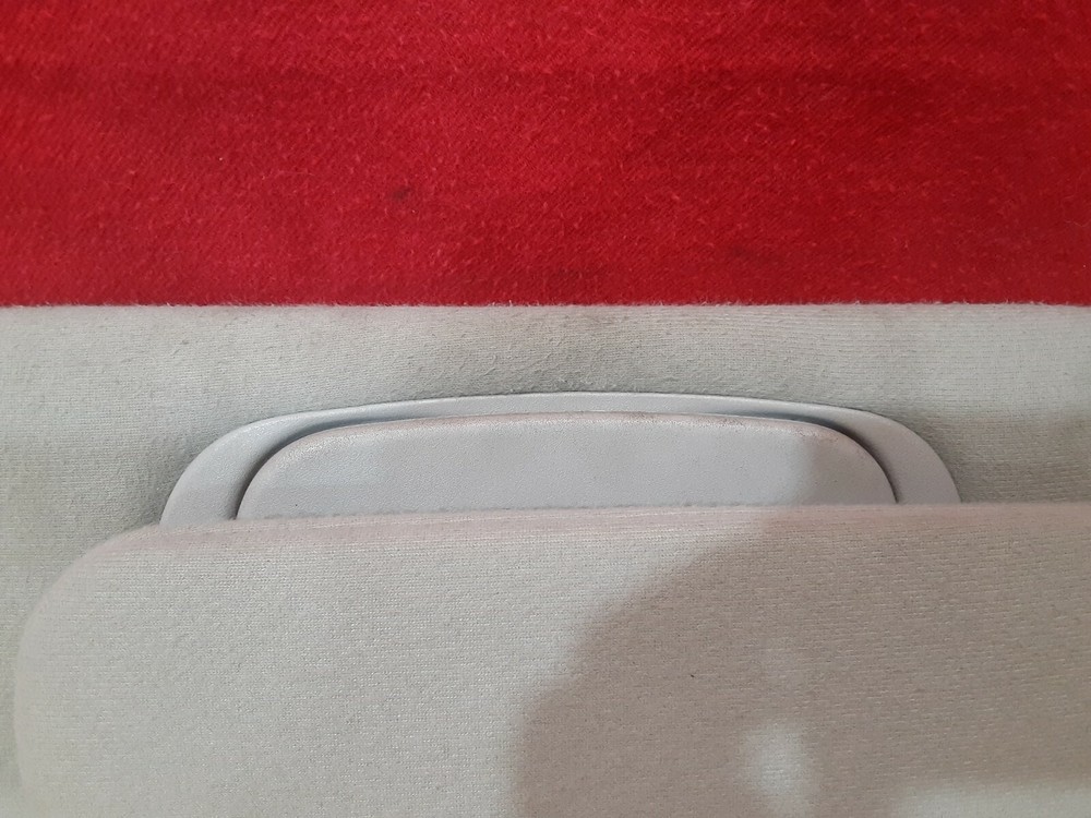 2000 2001 2002 2003 2004 2005 Mercury Sable Light Grey PASSENGER Sun Visor