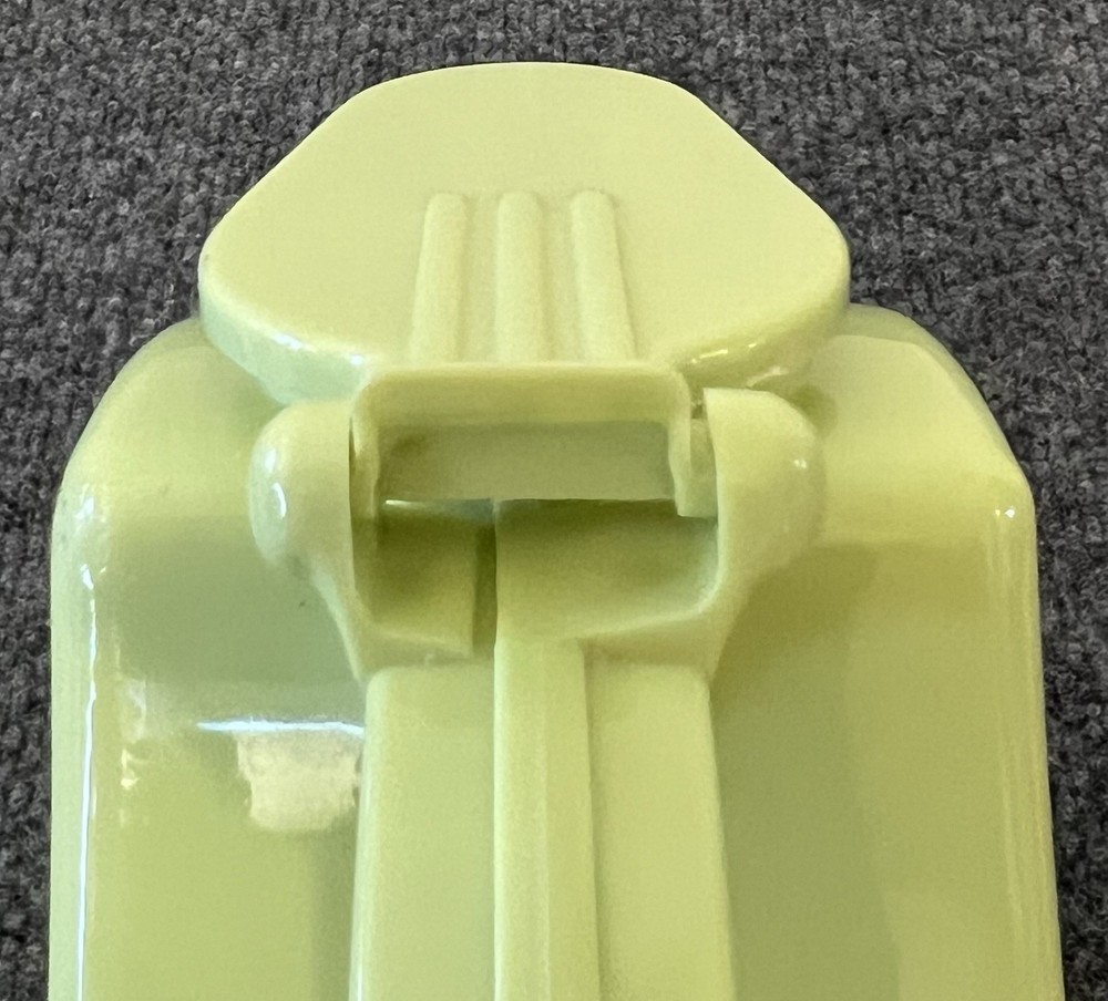 Retro Art Deco Pitcher 1.5 Quart Lime Green Plastic Kitchenware Home Decor