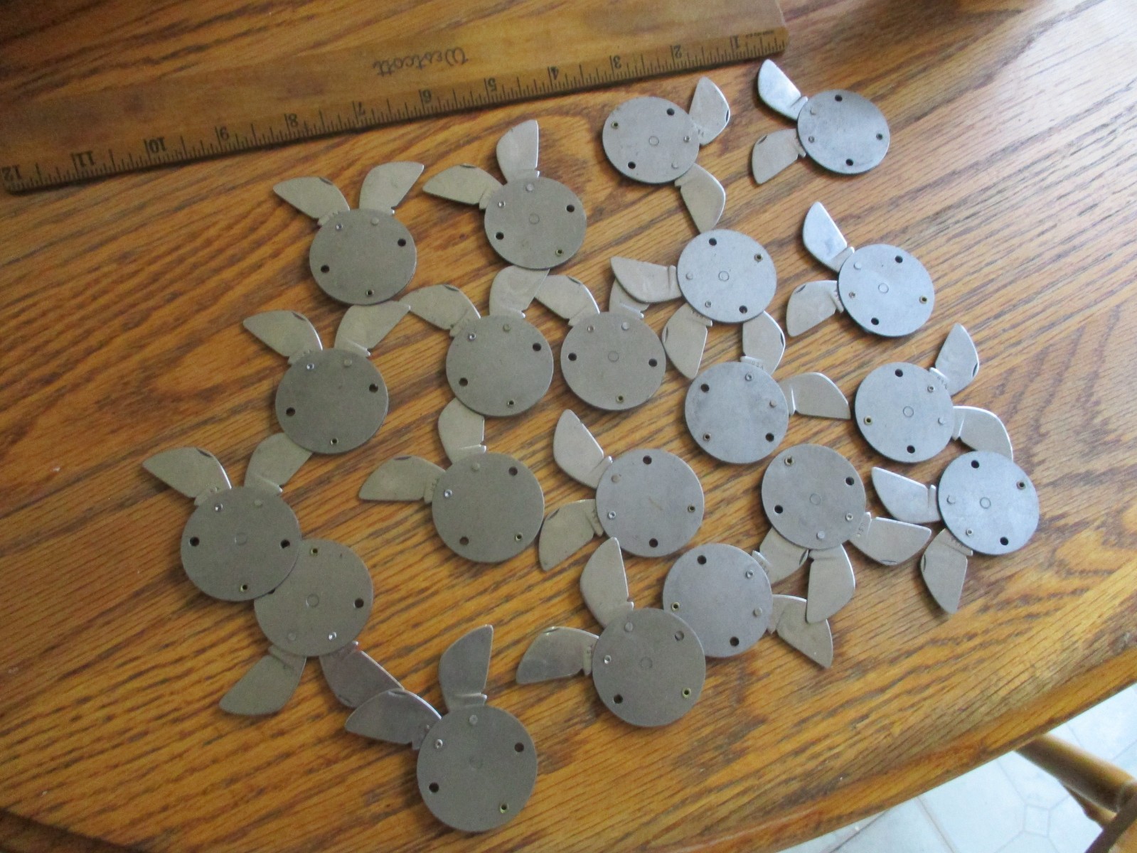 20 Round New Old Stock 2 Blade Knifes No Scales Colonial Knife USA