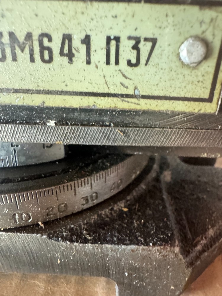 Pprecision machine vise with micro-feed USSR