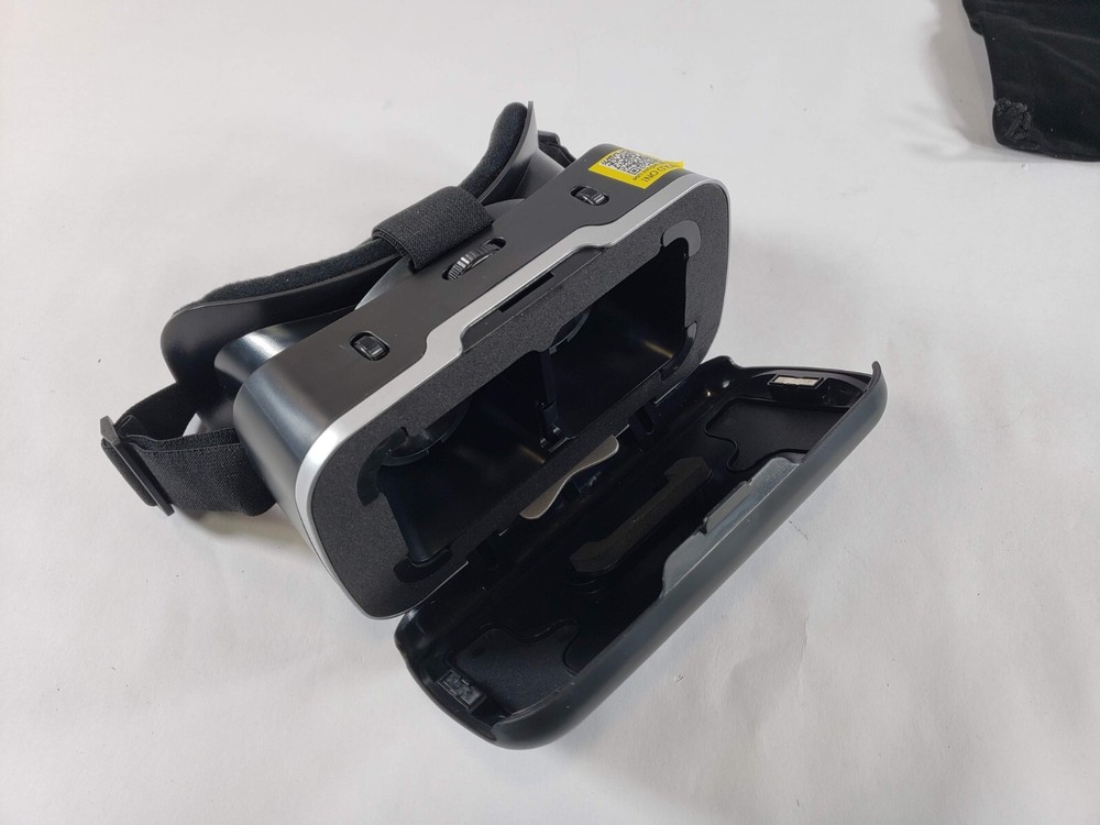 VR Headset for Android - with Built-in Action Button | Virtual Reality Black