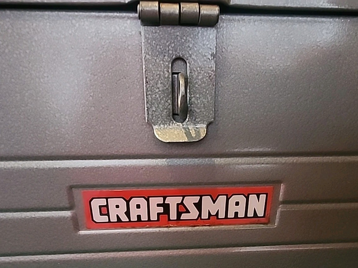 Vintage 1970's Craftsman Toolbox w/ Red Tray - gwVF