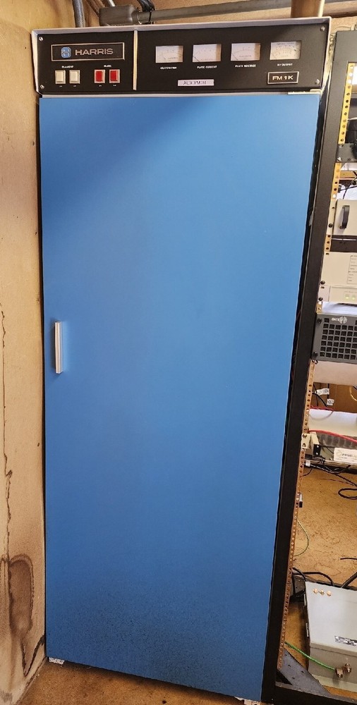 Harris FM1K FM Commercial Radio Broadcast Transmitter 1K 1,000W works