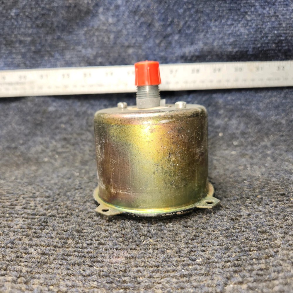 S1305-6 | Cessna 172F | Tachometer