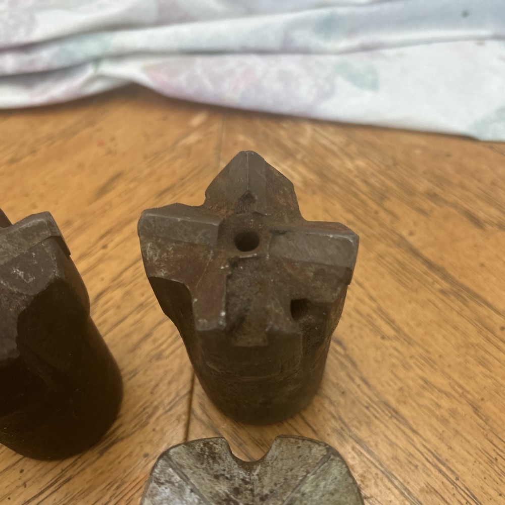 VINTAGE CARBIDE ROCK CROSS DRILL BITS