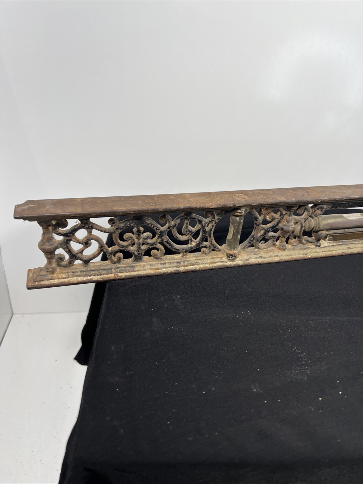 24" The Davis Level & Tool Co Cast Iron Level PAT May 29, 1877 1883 Ornate Old