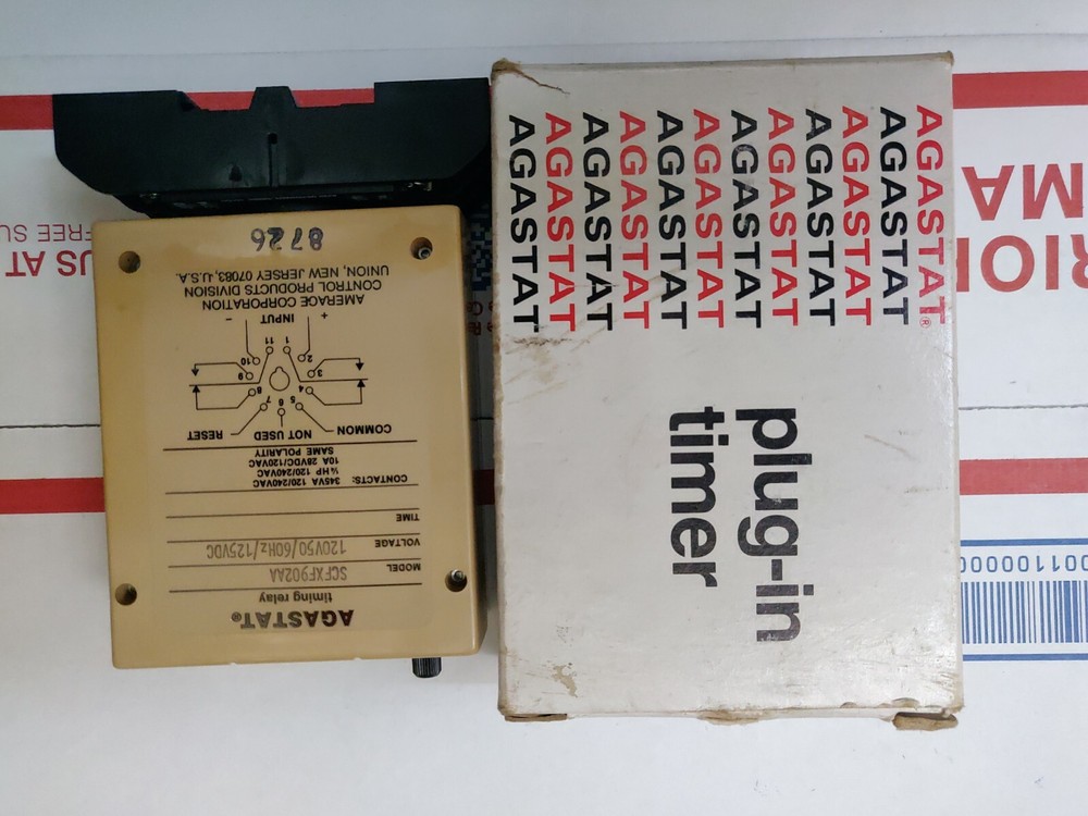New AGASTAT SCFXF902AA plug in timer, timing relay