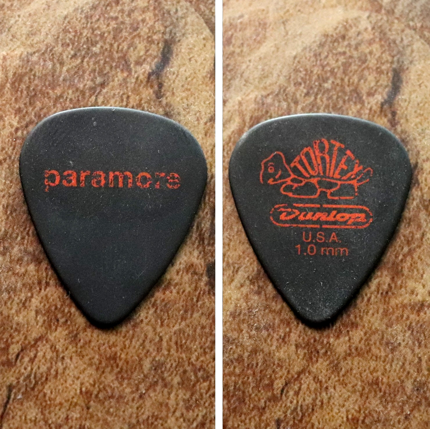 PARAMORE Tour Guitar Pick - Black/Red Dunlop Tortex 1.0mm