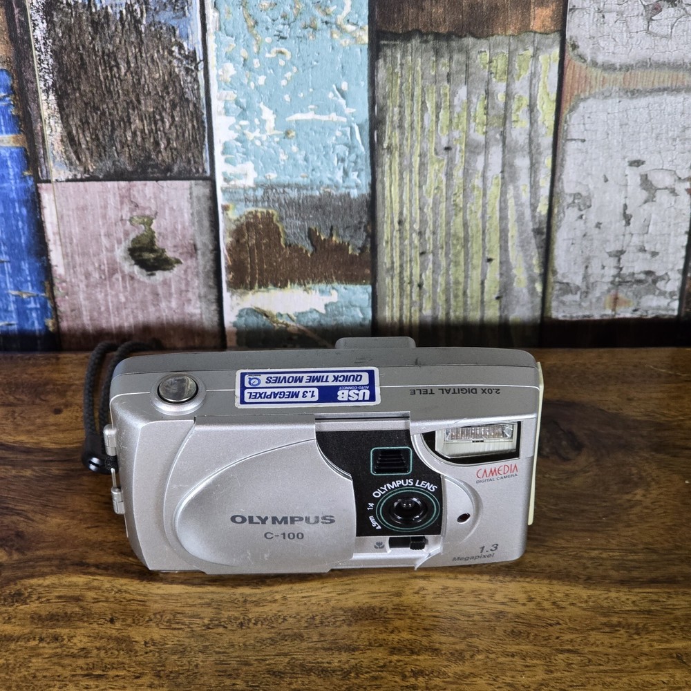Untested Olympus C-100 Compact Digital Camera For Spares Repairs