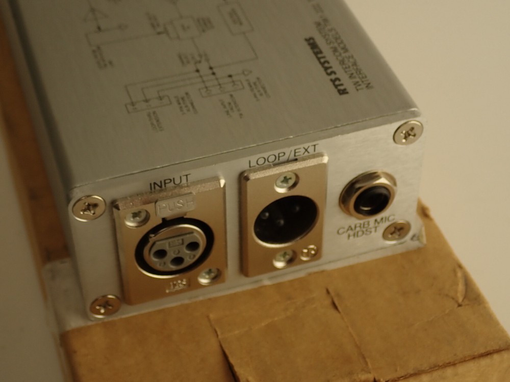 1 - RTS TWI-222-T/TWI-224 Intercom System