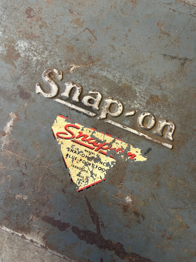 SNAP ON VINTAGE BLUE POINT TOOL BOX