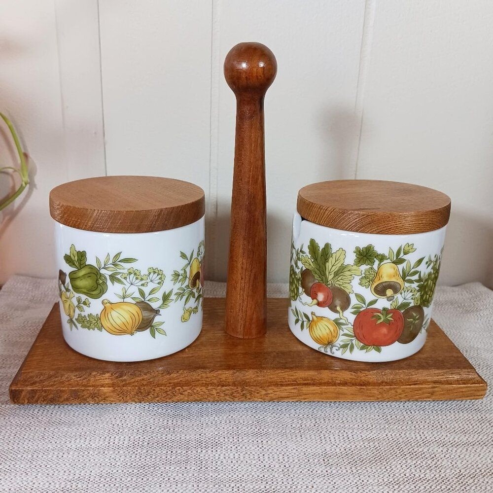 MCM Condiment Tray with 2 Lidded Containers
