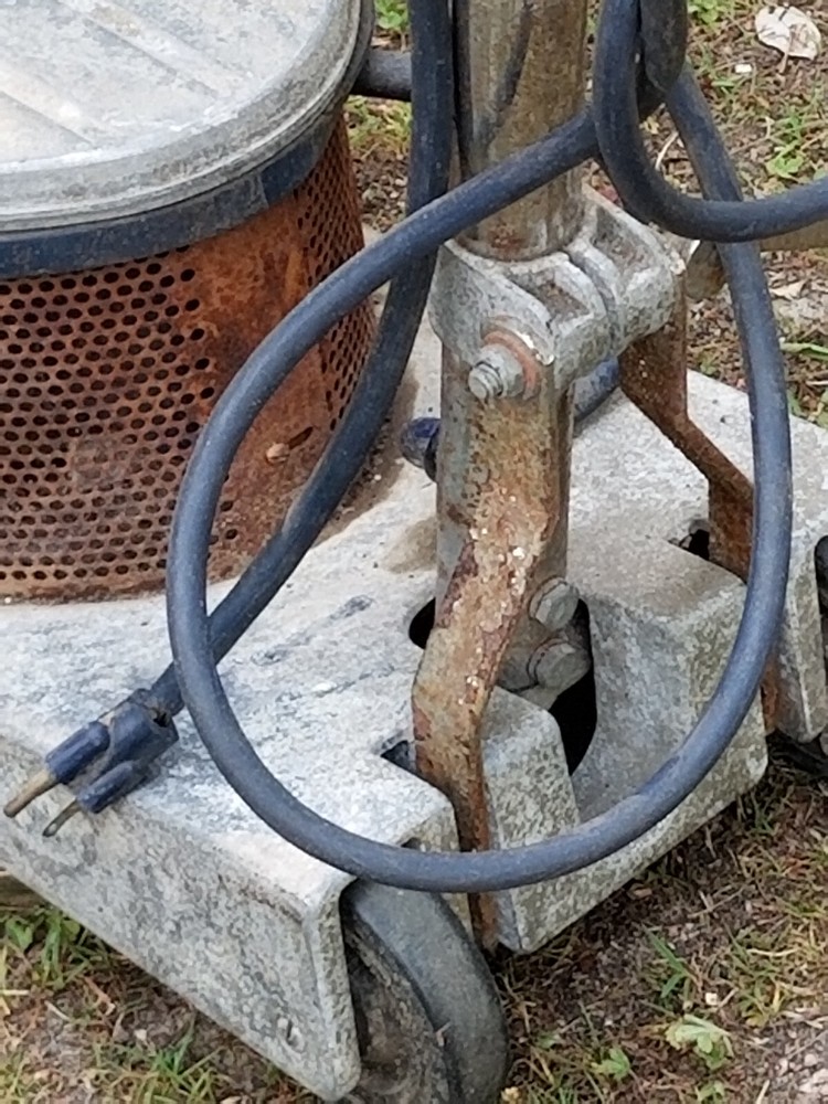 CLARKE ELECTRIC FLOOR BUFFER C-15
