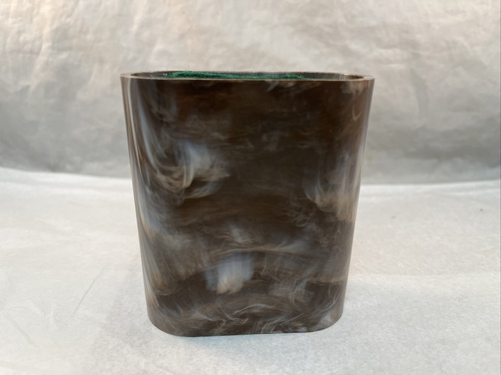 Vintage Crisloid Marbled Brown White Plastic Bakelite? Felt Lined Dice Cup