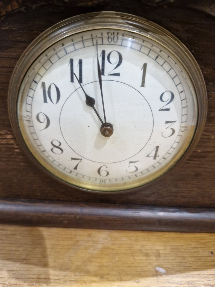 Vintage French Wind Up Mantle Clock