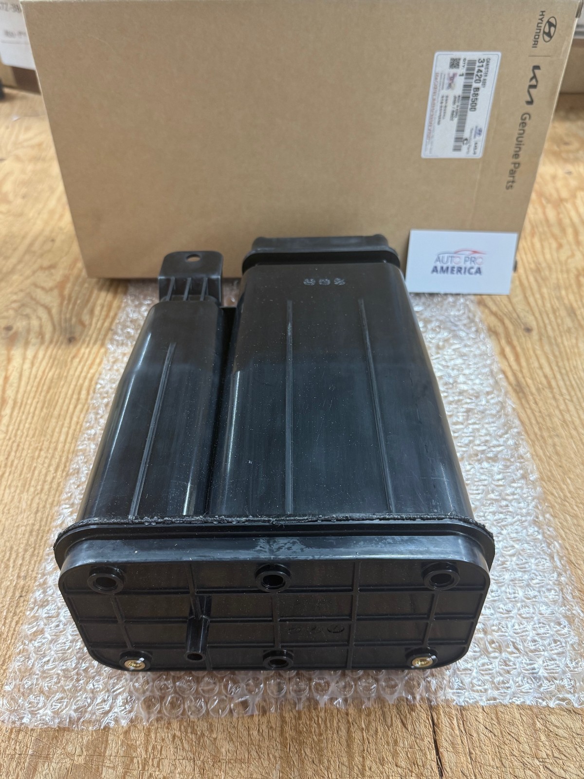 Vapor Canister Fuel Emission HYUNDAI Santa Fe 13-2019 KIA Sorento 2015-2020 OEM