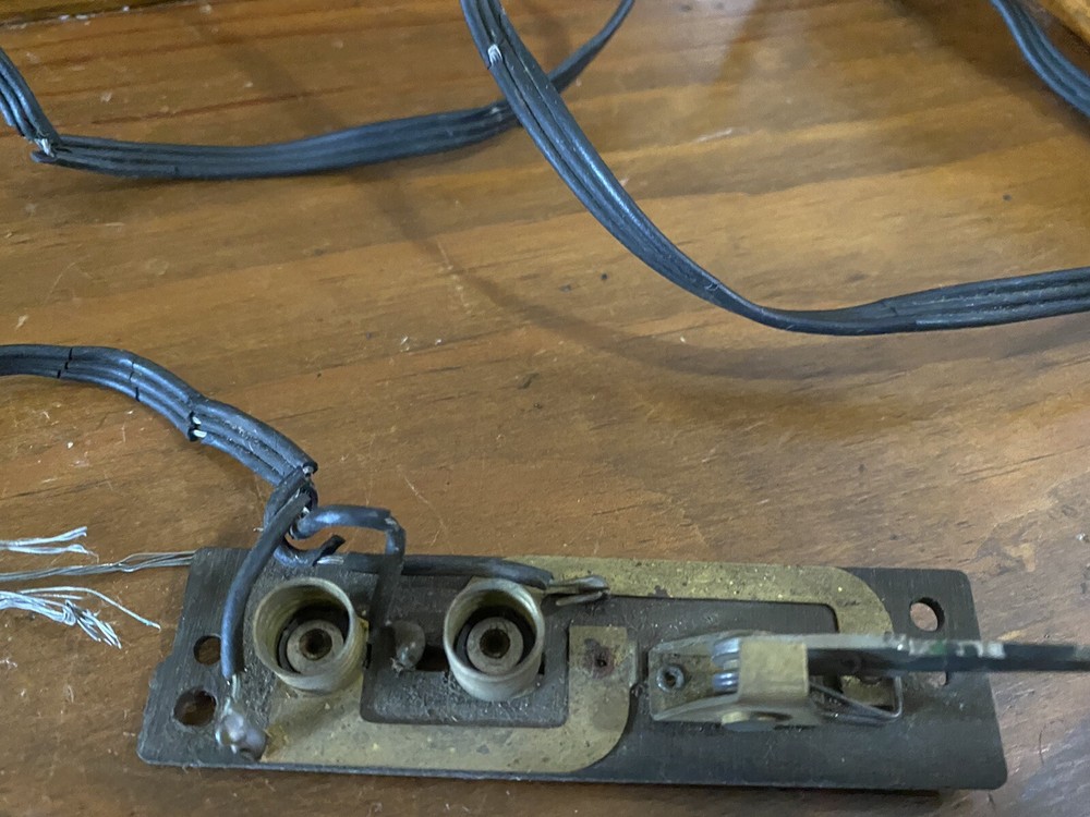 Vintage Lionel Automatic switch controller